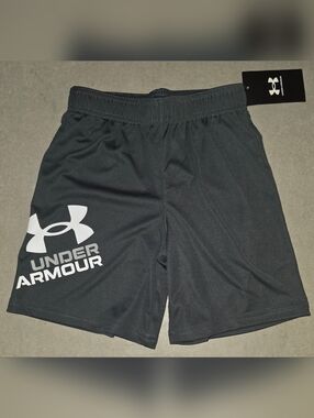 Under Armour Pitch Gray Boys' Logo Athletic Shorts